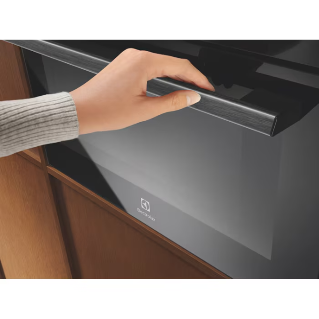 Electrolux 600 CombiQuick Microwave and Built-in Oven - Black | EVLDE46GK - Image 7