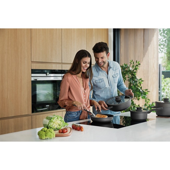 Berghoff 28cm Non Stick Frying Pan - Black | 3950588 - Image 2