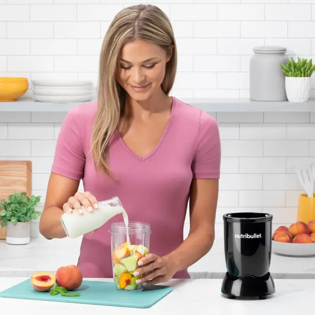 Nutribullet 600 Series Starter Kit | Black | 02582 - Image 3 Nutribullet 600 Series Starter Kit | Black | 02582 - Image 3