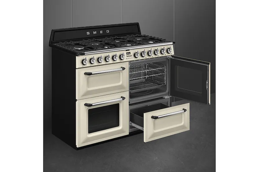 Smeg Victoria Dual Fuel Range Cooker 110cm - Cream | TR4110P1 - Image 3