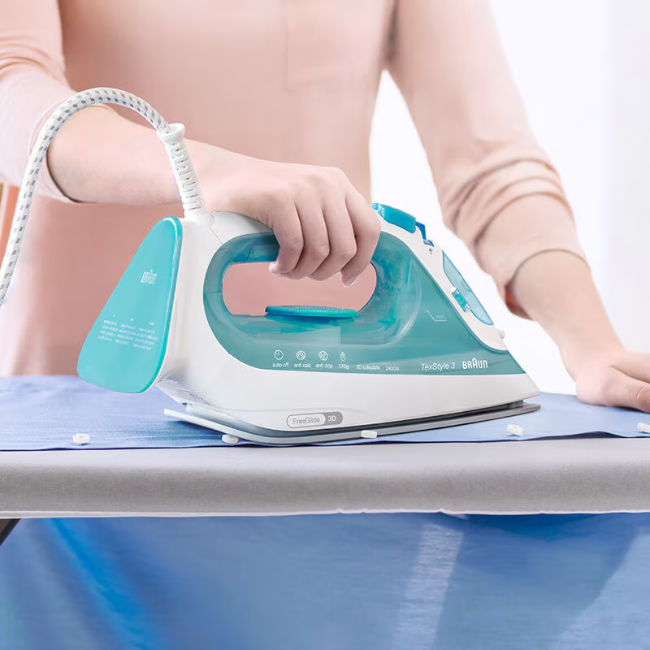 Braun TexStyle 3 Steam Iron | Green | SI3041GR - Image 3