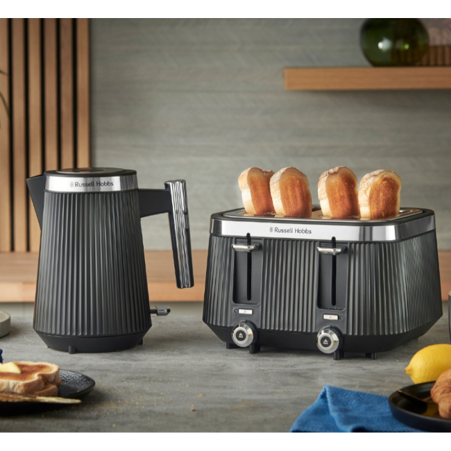 Russell Hobbs Bronte 4 Slice Toaster | Black | 26770 - Image 4
