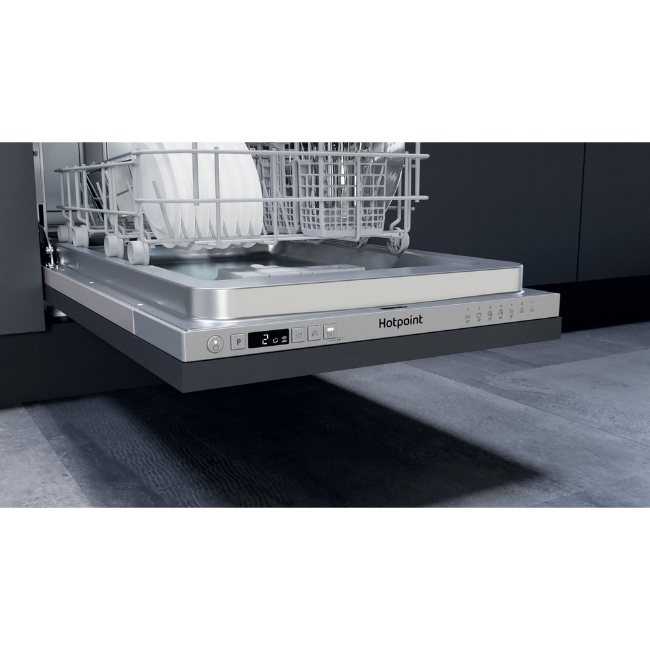 Hotpoint Slim Built-in Dishwasher - Black | HI9C3M19CSUK - Image 6 Hotpoint Slim Built-in Dishwasher - Black | HI9C3M19CSUK - Image 6