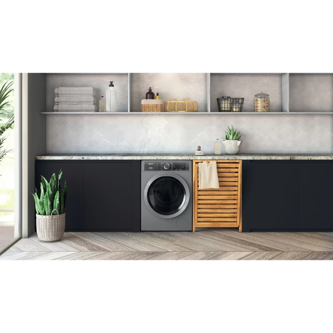 Hotpoint 10KG 1350 Spin Washing Machine - Silver | H8W046SBUK - Image 5 Hotpoint 10KG 1350 Spin Washing Machine - Silver | H8W046SBUK - Image 5