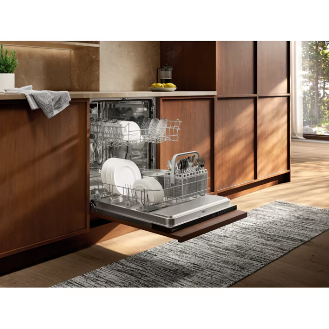 Electrolux 500 AirDry Built-In Dishwasher - White | E52LE100S - Image 3