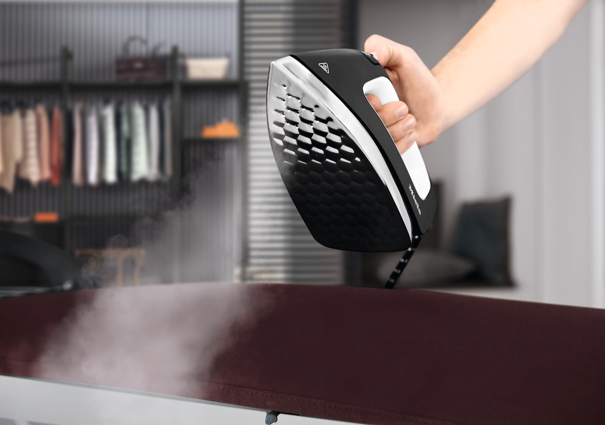 Miele Fashion Master Steam Ironing System | B4826 - Image 2