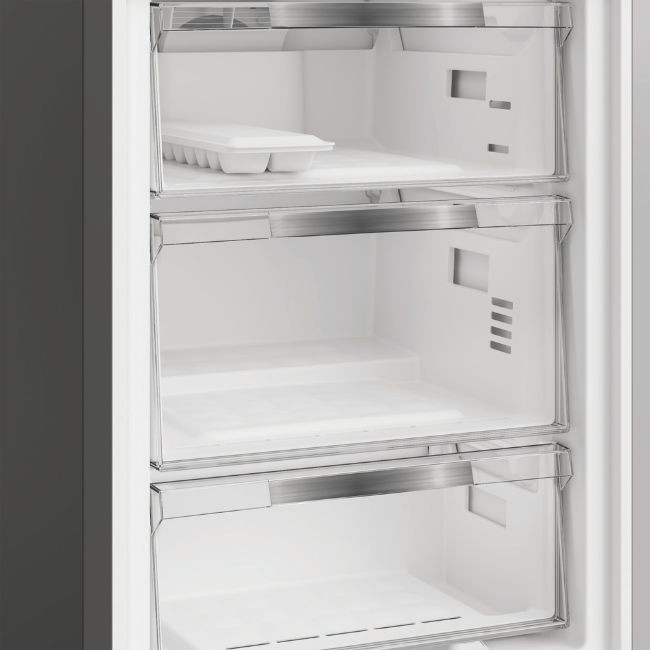 Hotpoint 50:50 Frost Free Fridge Freezer - Black Inox | HPK26363XBR5UK - Image 5 Hotpoint 50:50 Frost Free Fridge Freezer - Black Inox | HPK26363XBR5UK - Image 5