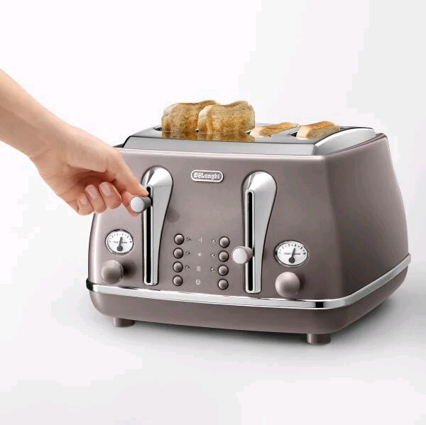 Delonghi Icona Metallics 4 Slice Toaster | Violet | CTOT4003.PK - Image 2
