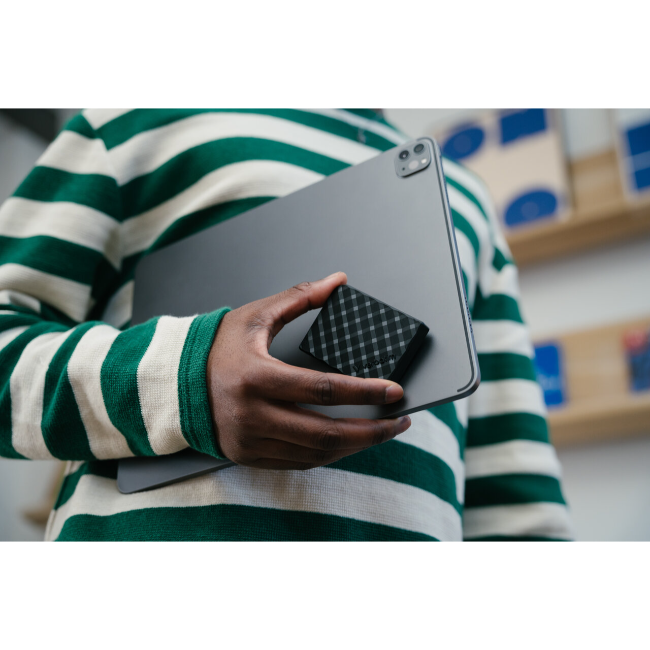 Verbatim Store 'n' Go 2TB Mini Diamond SSD Portable Hard Drive - Black & Grey | 32026 - Image 3