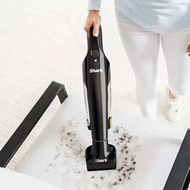Shark Classic Handheld Pet Vacuum | CH950UKT - Image 2