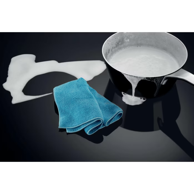 Electrolux 500 Induction Hob 80cm - Black | LIT81443 - Image 5
