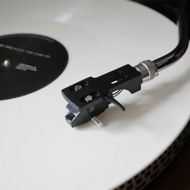 Steepletone Camden Luxury Record Player with Bluetooth - Black | CAMDEN2XPBLK - Image 2