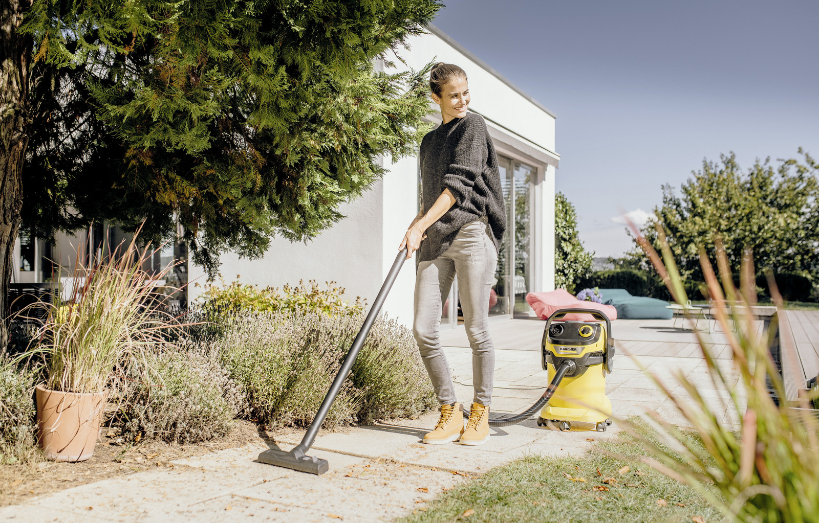 Karcher WD 5 Wet & Dry Vacuum Cleaner | 1.628-302.0 - Image 5