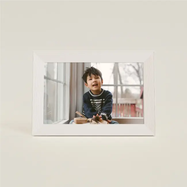 Aura Carver 10" Digital Photo Frame - White Sea Salt | AF905-WHT - Image 2