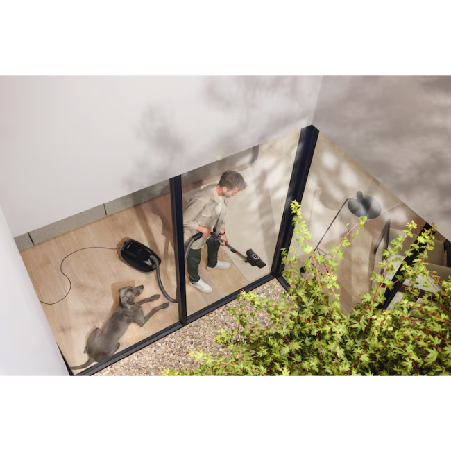 Miele Guard M1 Cat & Dog Vacuum - Obsidian Black | 12652540 - Image 5