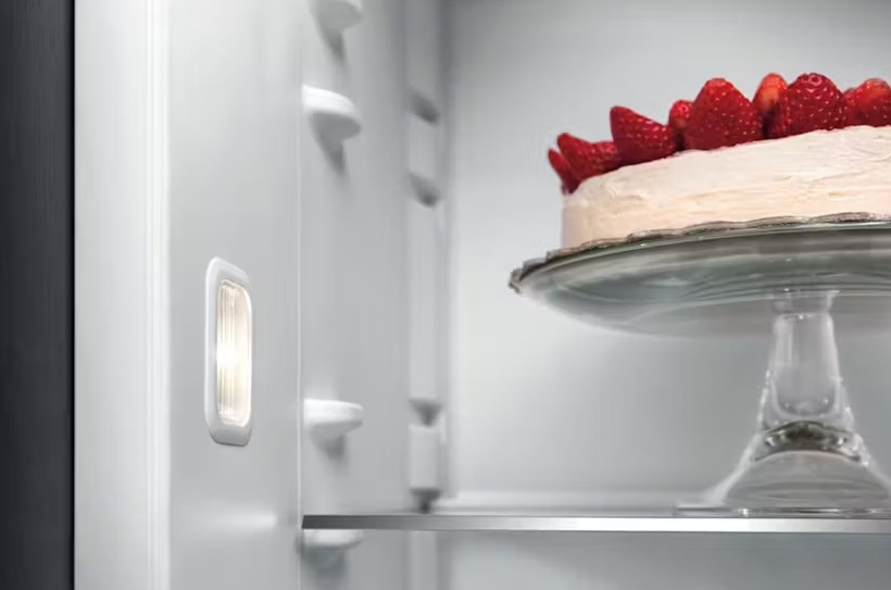Whirlpool Integrated Larder Fridge - White | ARG180832 - Image 3 Whirlpool Integrated Larder Fridge - White | ARG180832 - Image 3