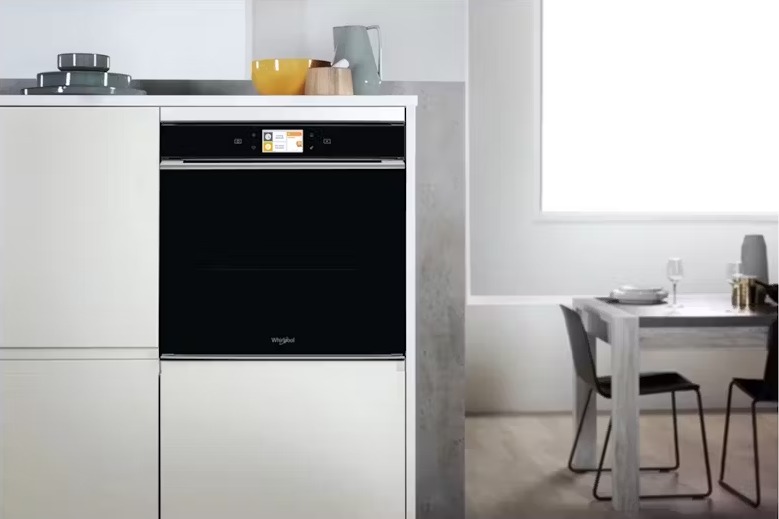 Whirlpool Built-in Pyro Electric Single Oven | W11OM14MS2P - Image 2 Whirlpool Built-in Pyro Electric Single Oven | W11OM14MS2P - Image 2