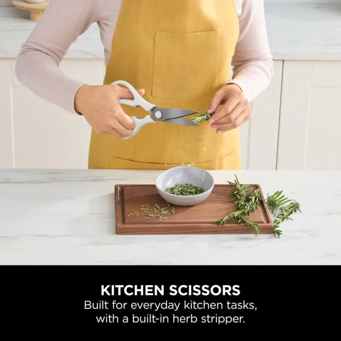 Ninja StaySharp Knife Block 6 Piece Set with Sharpener - White | K62006EUWH - Image 7