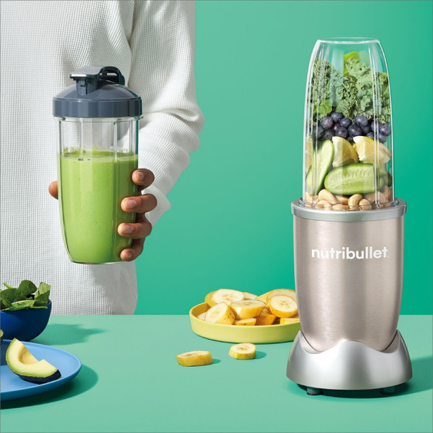 Nutribullet Pro 900 Series 4pc Starter Kit - Champagne | 1950 - Image 2 Nutribullet Pro 900 Series 4pc Starter Kit - Champagne | 1950 - Image 2