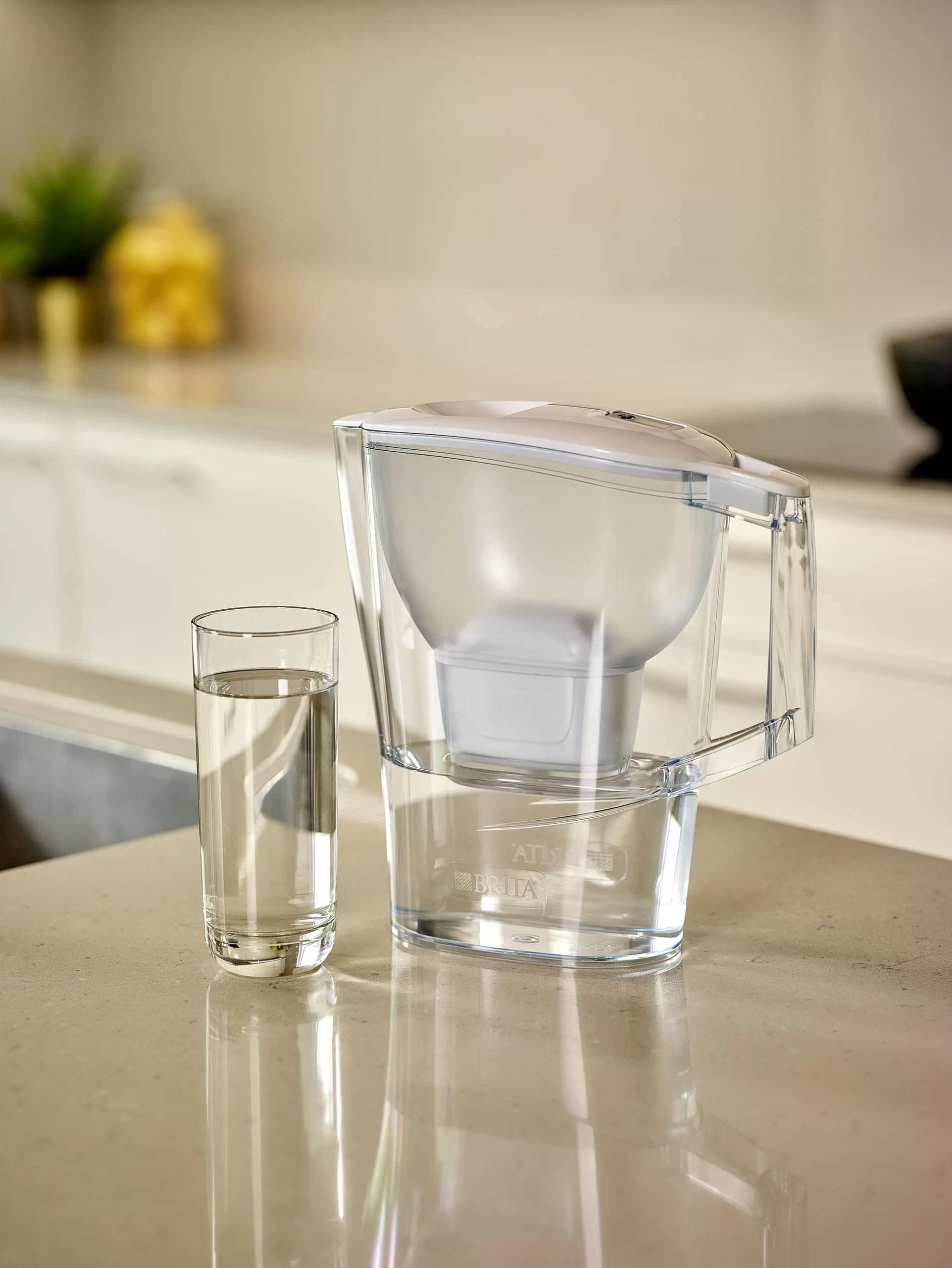 Aluna White+2 Maxtra Pro Filter Jug | S1051128 - Image 4