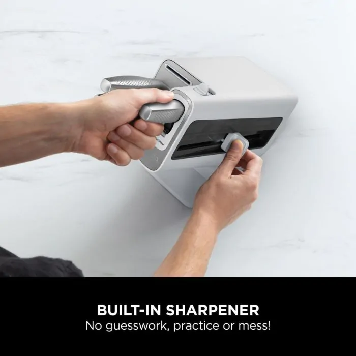 Ninja StaySharp Knife Block 6 Piece Set with Sharpener - White | K62006EUWH - Image 6