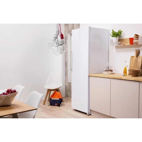 Indesit 368l Freestanding Fridge - White | SI82QWDUK - Image 4