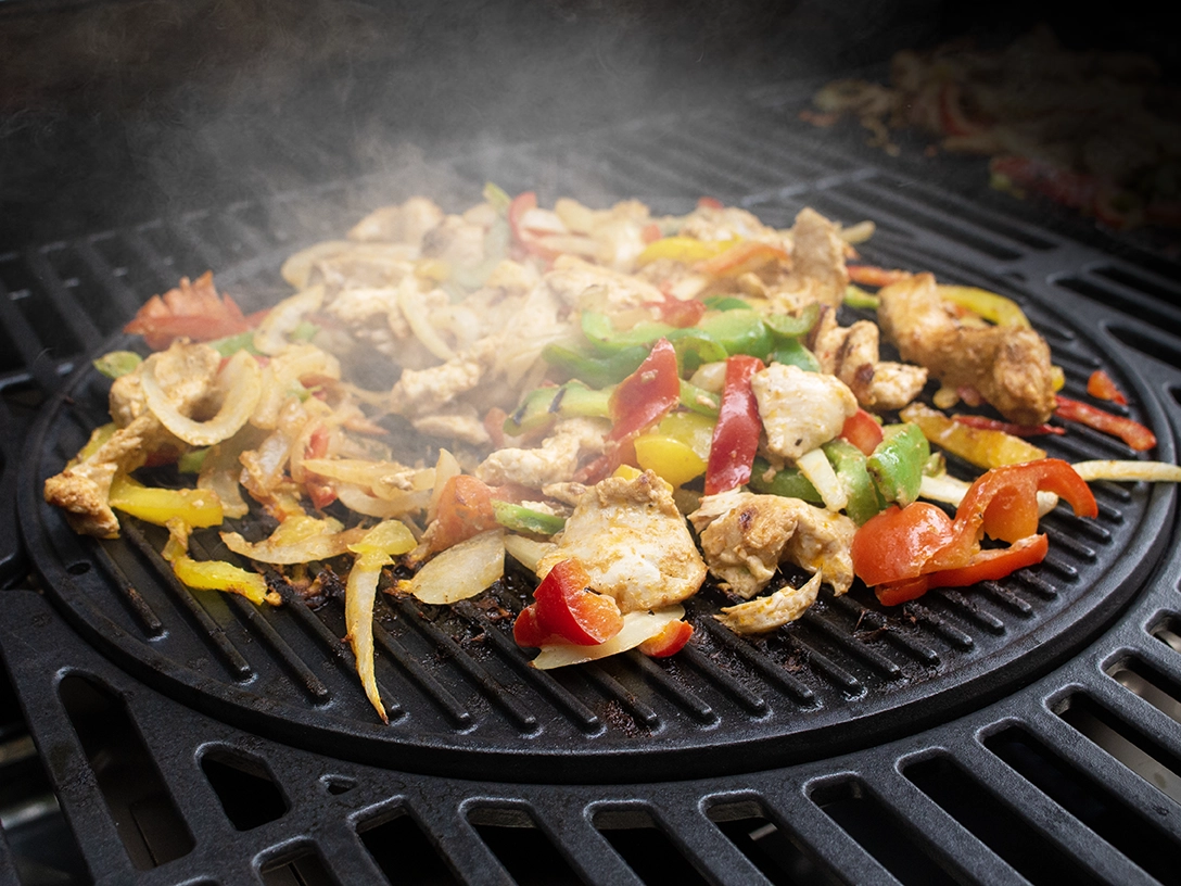 Sahara Reversible Round BBQ Griddle Plate Insert | REVGRIDIR - Image 2