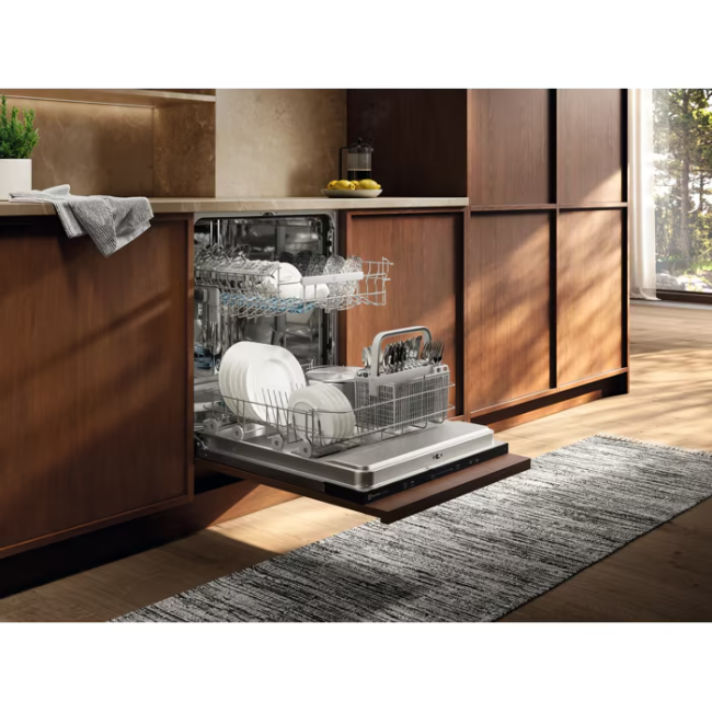 Electrolux 600 SmartSelect Built-In Dishwasher 60 cm 13pl - White | E62LB100S - Image 5
