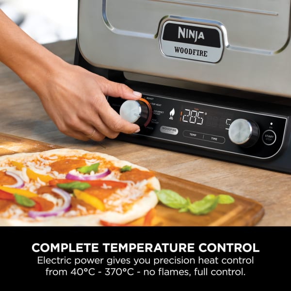 Ninja Woodfire Electric Outdoor Oven & Pizza Grill | OO101UK - Image 3