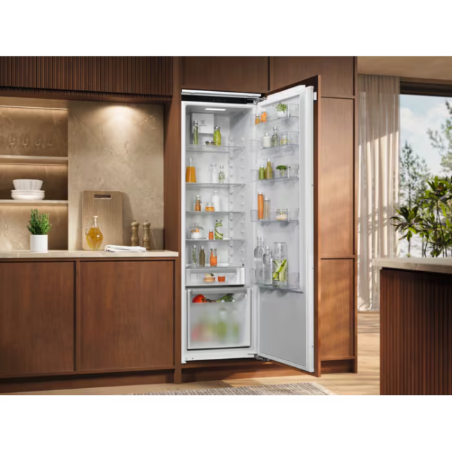 Electrolux 600 Built-in Refrigerator - White | KRD6DE18C - Image 7