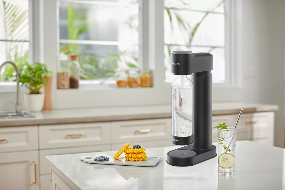Philips GoZero Soda Maker - Black | ADD4901BK - Image 2 Philips GoZero Soda Maker - Black | ADD4901BK - Image 2