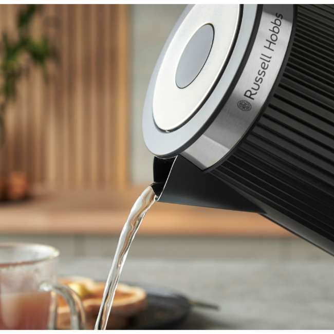 Russell Hobbs Bronte  Kettle 1.7l | Black | 26750 - Image 4