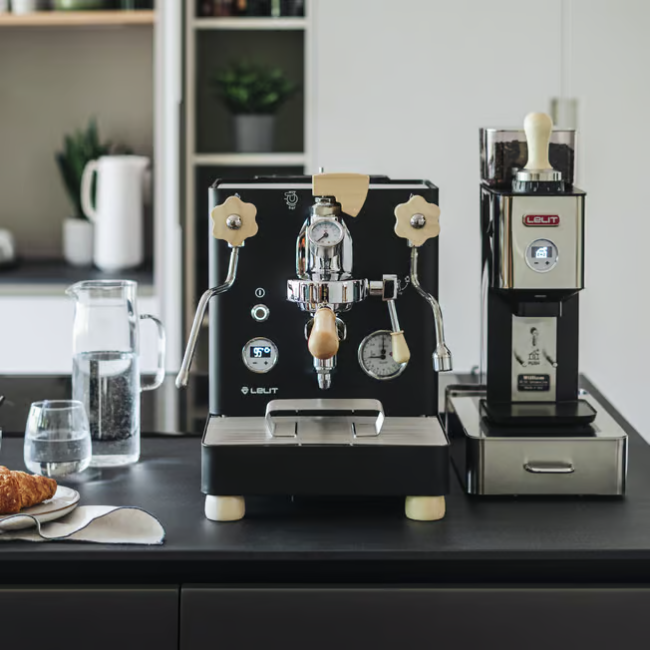 Lelit Bianca Coffee Machine - Black | PESBN03BLK4GX1 - Image 4