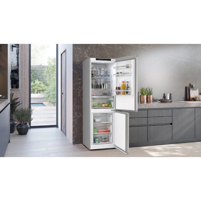 Siemens IQ300 Freestanding Fridge Freezer - Silver | KG36NVICG - Image 3