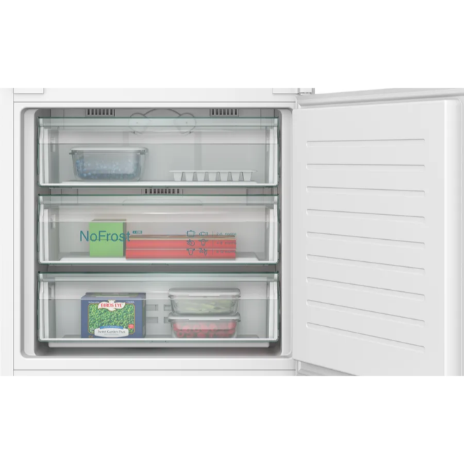 Siemens IQ100 Built-in Fridge-Freezer Sliding Hinge - White | KB96NNSEO - Image 3