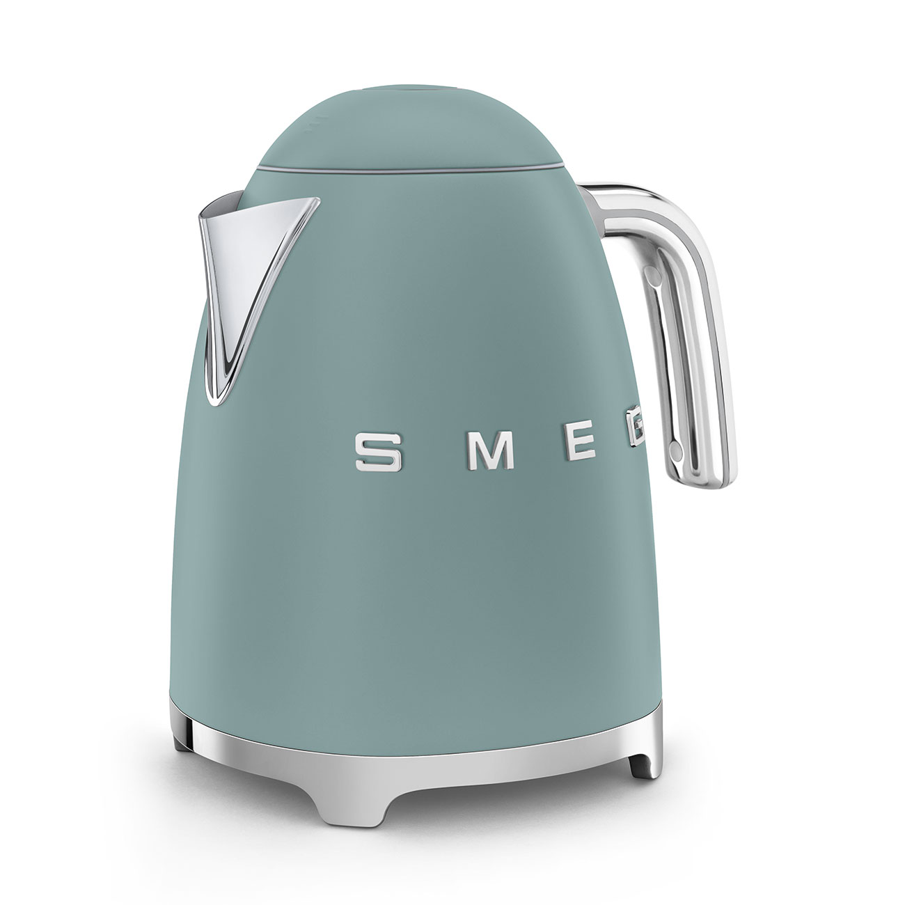 Smeg 1.7lt Kettle - Emerald Green | KLF03EGMUK - Image 3 Smeg 1.7lt Kettle - Emerald Green | KLF03EGMUK - Image 3