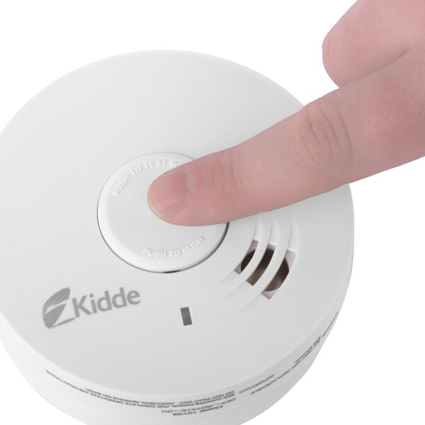 Kidde Battery Powered Smoke Alarm With Hush Button - White | FSK10Y29 - Image 2