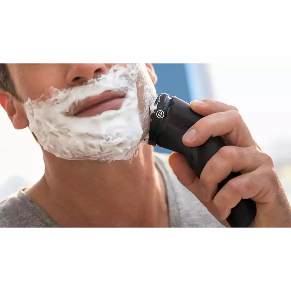 Philips Wet Or Dry Electric Shaver Series 3000 - Black | S3231-52 - Image 3