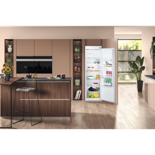Hotpoint Built-in Fridge 262l - White | HSZ18012UK - Image 2