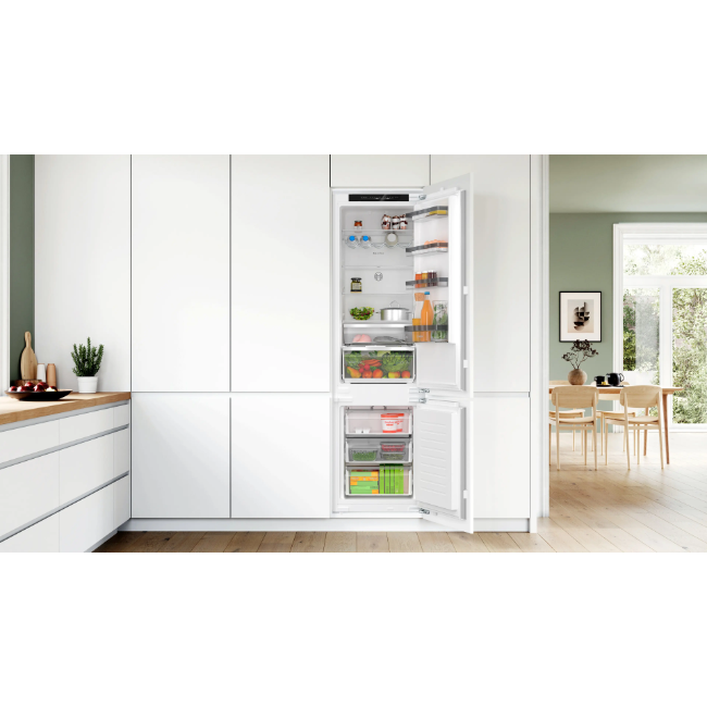 Bosch Series 4 Built-In Fridge-Freezer - White | KIN96VFD0 - Image 5