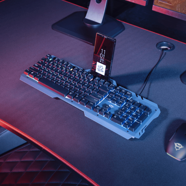 Trust GXT 853 ESCA Metal Rainbow Gaming Keyboard | T24279 - Image 3