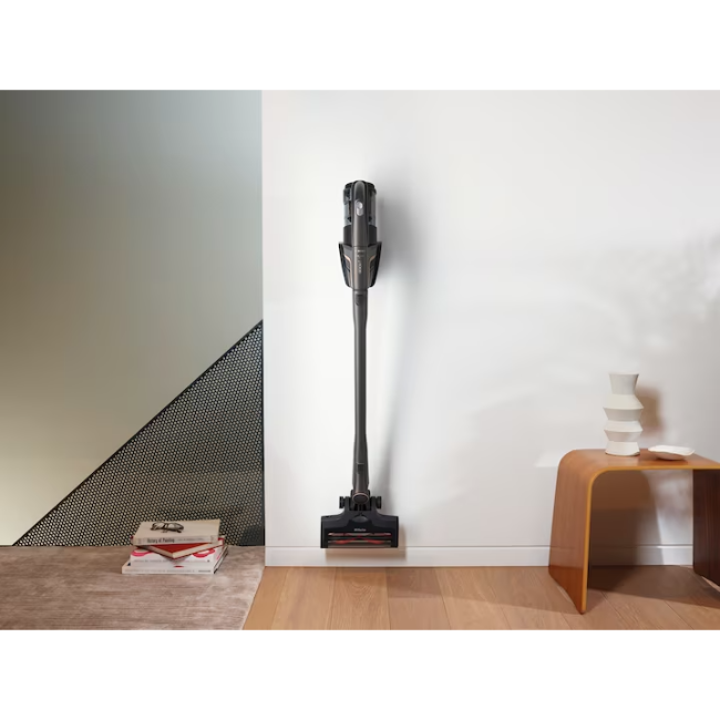 Miele Triflex HX2 Cat & Dog Cordless Vacuum - Black | 11819180 - Image 6 Miele Triflex HX2 Cat & Dog Cordless Vacuum - Black | 11819180 - Image 6