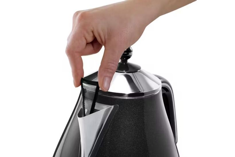Delonghi 1.7l Icona Micalite Kettle - Black | KBOM3001BK - Image 4