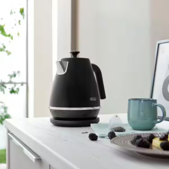 Delonghi Distinta X Kettle - Black | KBIN3001.BK - Image 2 Delonghi Distinta X Kettle - Black | KBIN3001.BK - Image 2