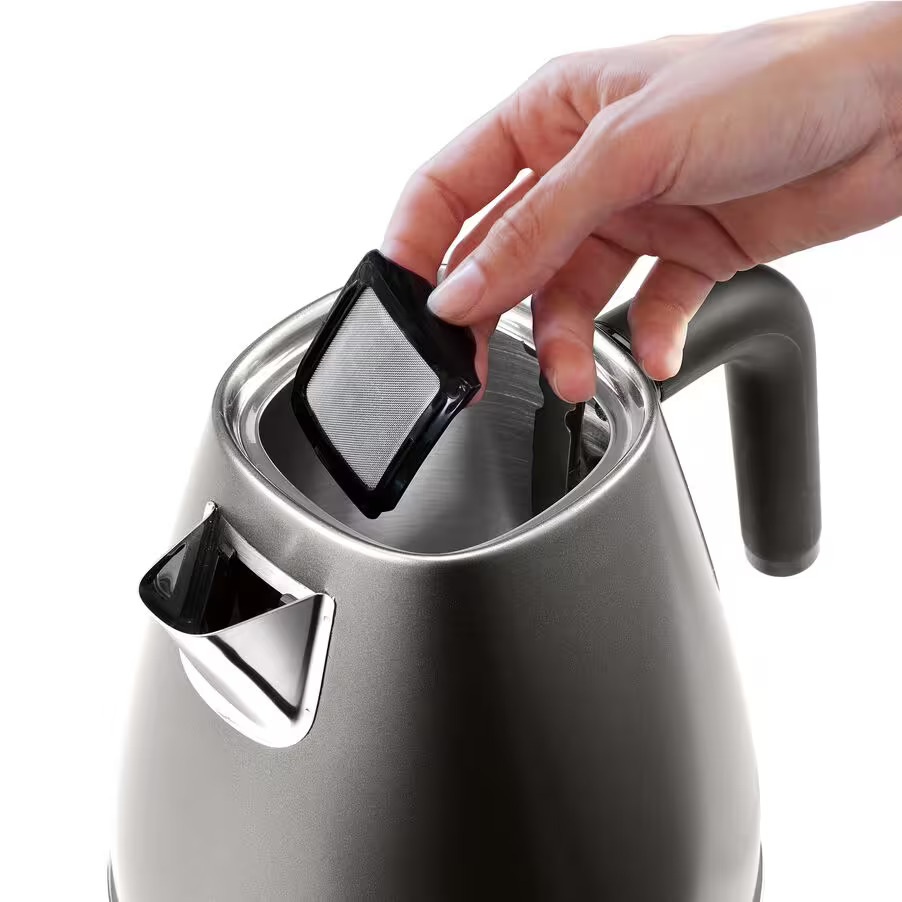 Delonghi Kettle Distinta Titanium | KBIN3001.TB - Image 2