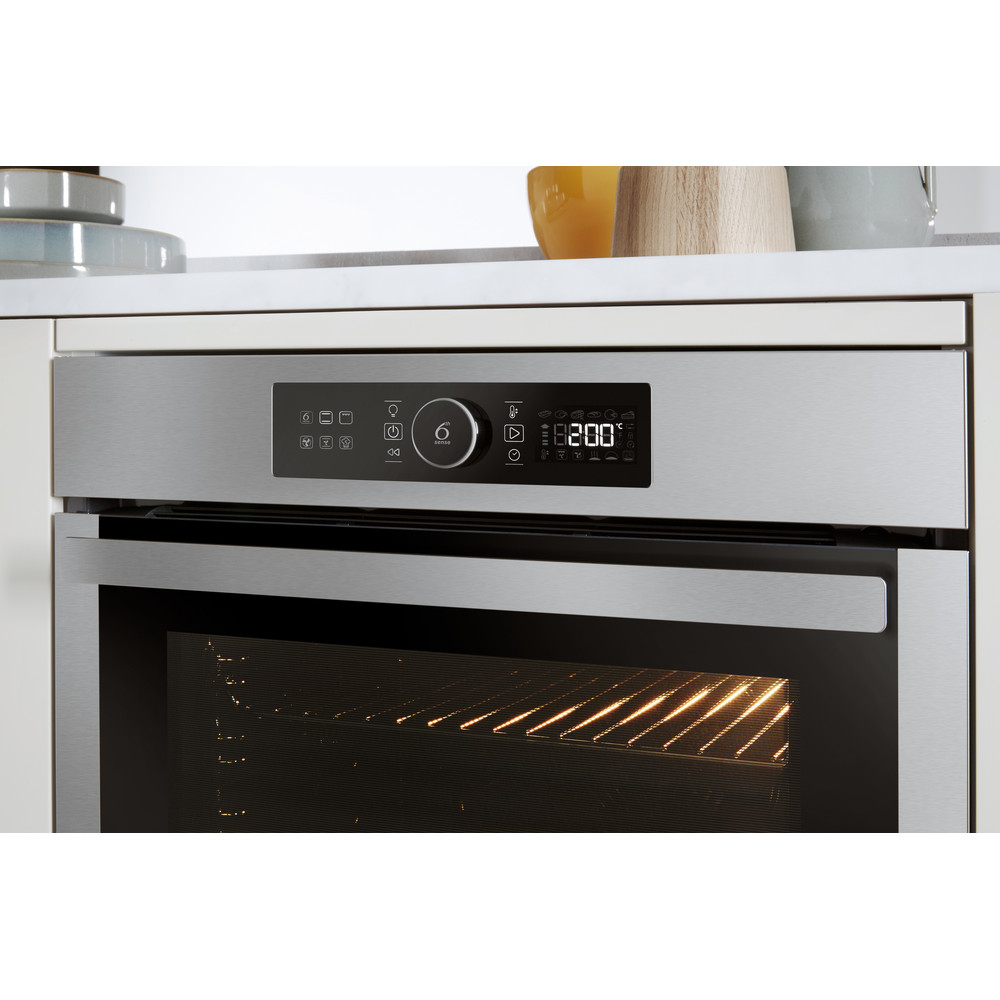 Whirlpool Built-in Pyrolytic Single Oven - Stainless Steel | AKZ96270IX - Image 3