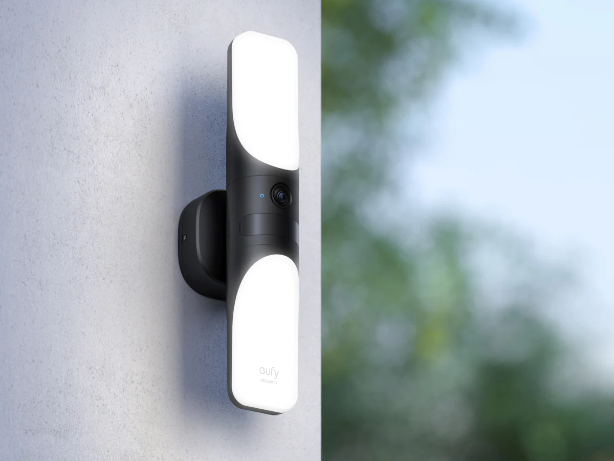 Eufy S100 Wired Camera & Wall Light Security | T84A1311 - Image 2